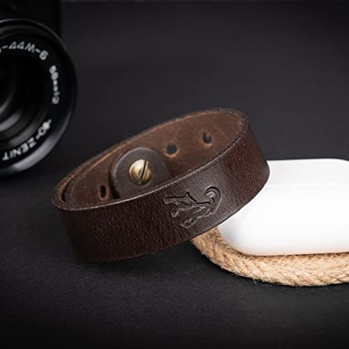 Custom Adjustable Full Grain Leather Bracelet - Handmade Gift for Christmas and Birthdays