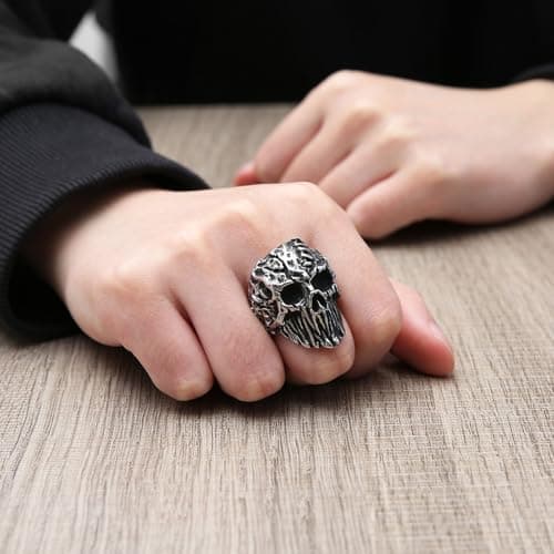 HZMAN Men's Stainless Steel Retro Skull Head Ring for Halloween Party Jewelry Gift